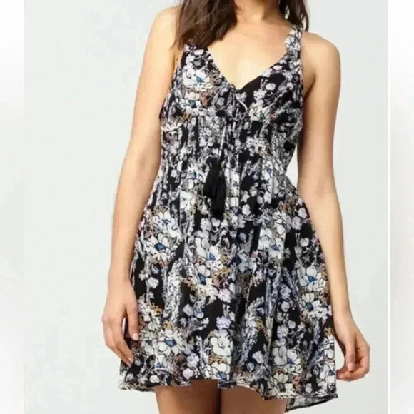 Free People Washed Ashore Mini Dress Size XS - Picture 1 of 7